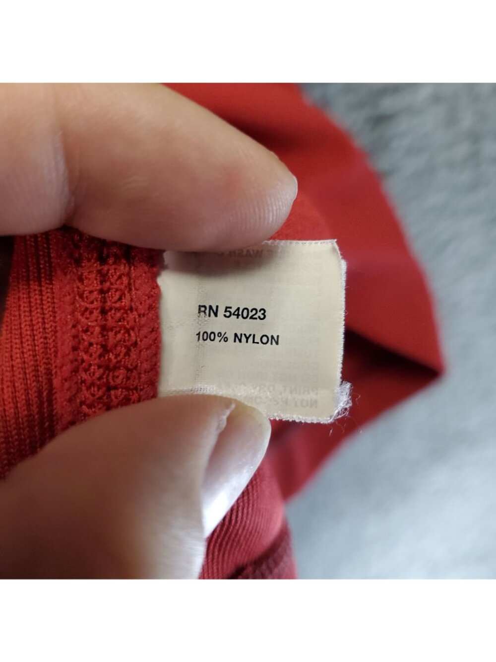 GAP Top Womens Large Red Athletic Fit Lightweight Nylon Long Sleeve Hoodie - Picture 4 of 9